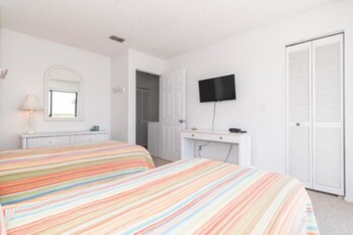 Room 42 of 51