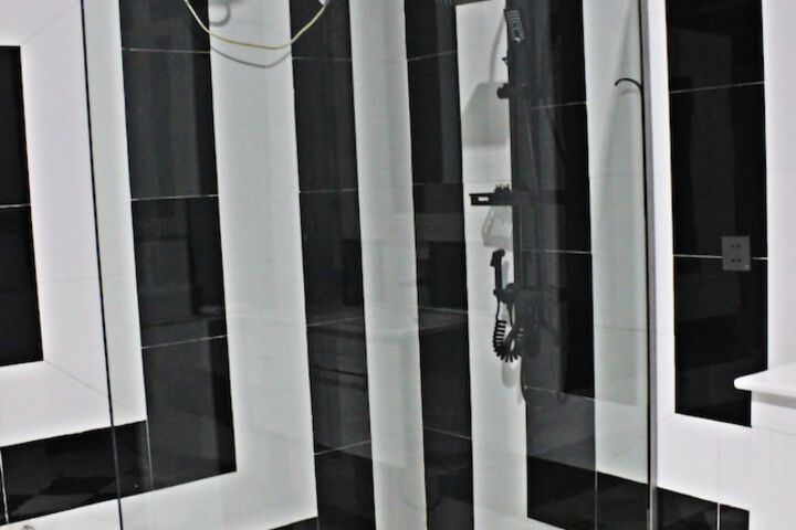 Room 55 of 68