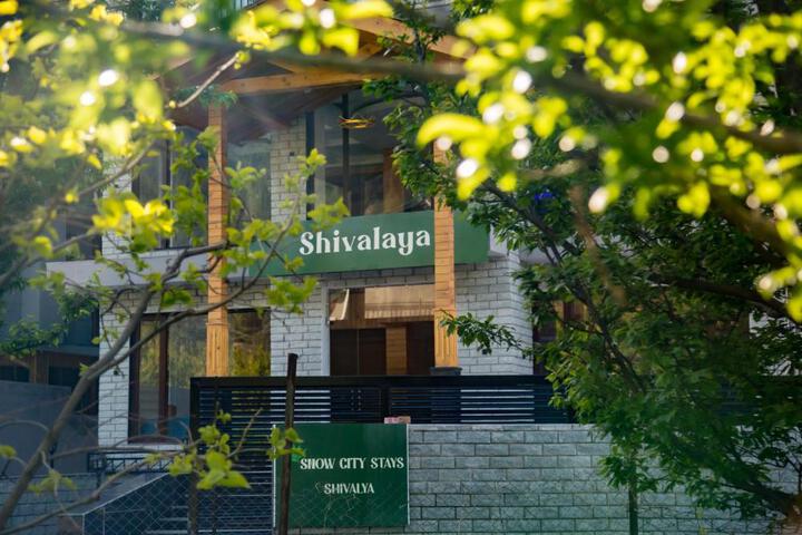 Snow City Stays - Shivalaya - Truly in Nature
