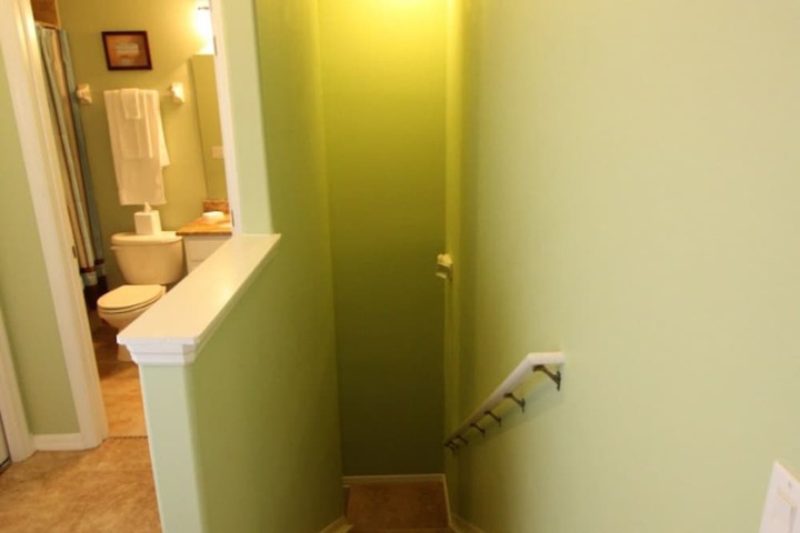 Room 21 of 49