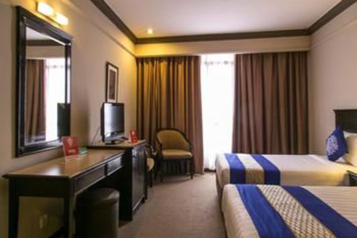 Room 5 of 25