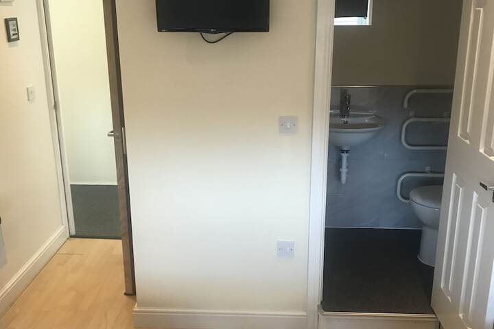 Room 3 of 24