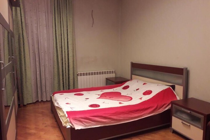 Room 5 of 19