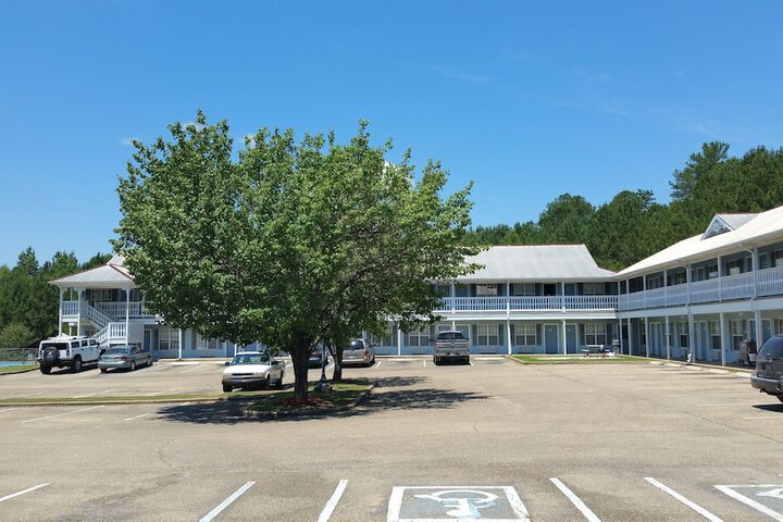 Property Grounds 42 of 46