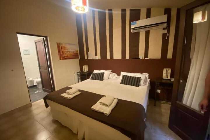 Room 5 of 48