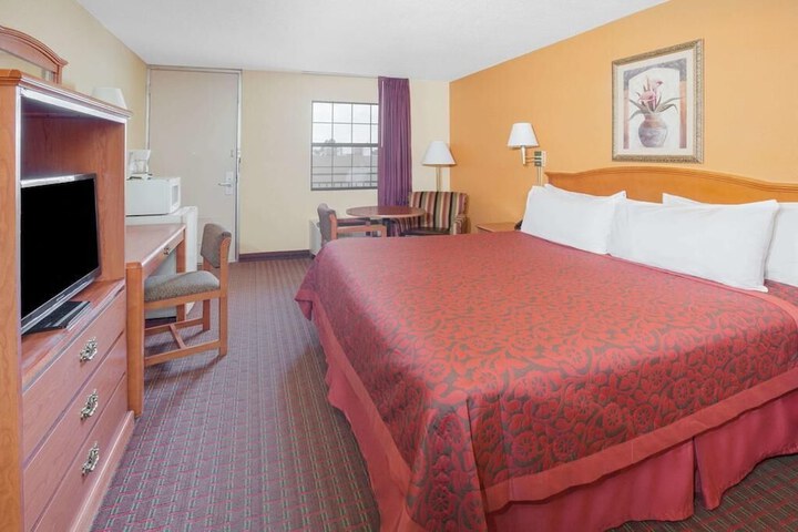Single Room (8 of 9)