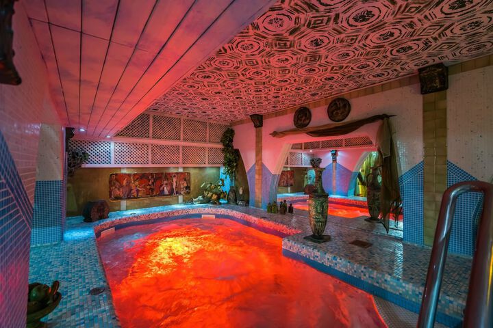 Spa 54 of 70