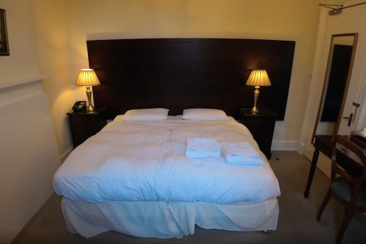 Room 20 of 53