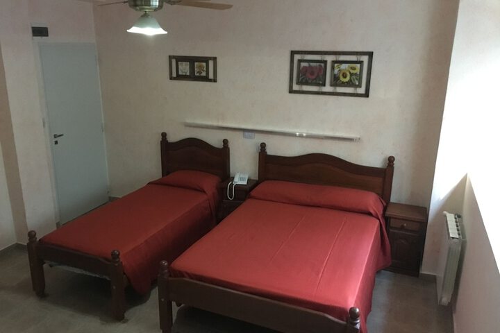 Room 6 of 44