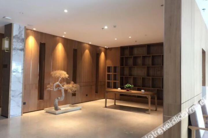 Hotel Interior 10 of 16