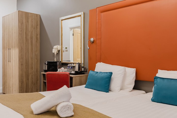 Hotel Interior 120 of 165
