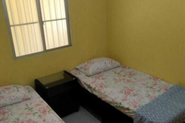 Room 5 of 11
