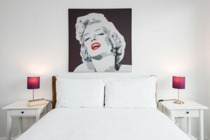 Room 13 of 23