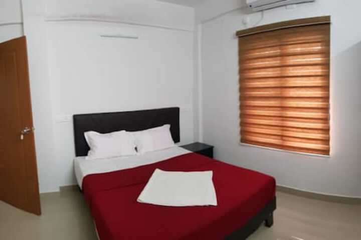Room 3 of 9