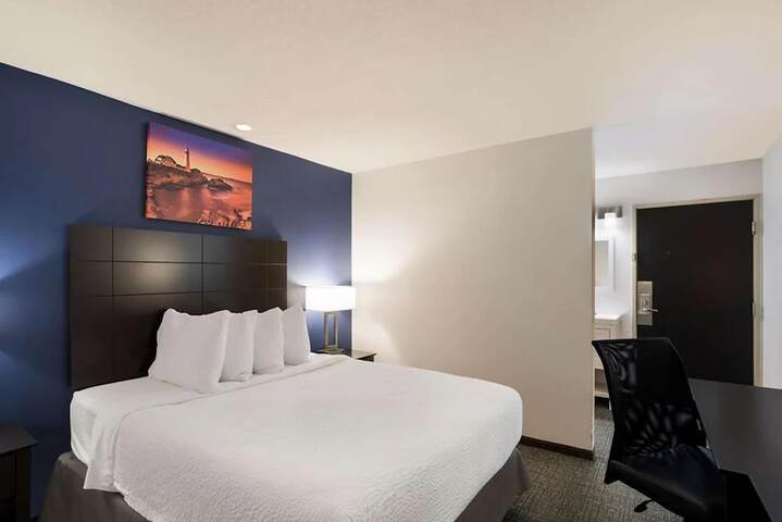 Room 14 of 25