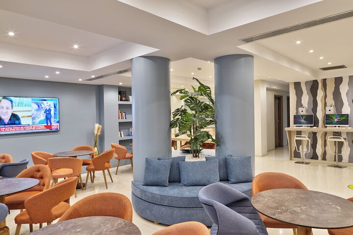 Guest Lobby