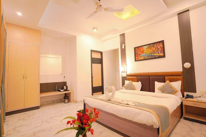 Room 29 of 60