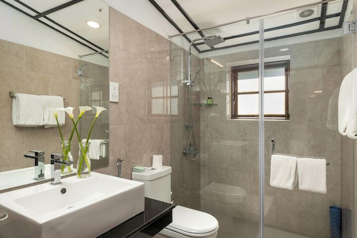 Clean Restrooms