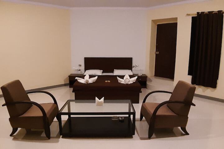 Room 15 of 157