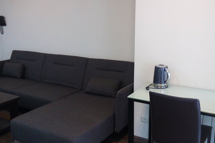 Room 21 of 36