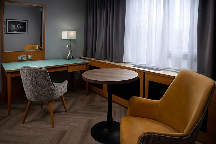 Room 19 of 133