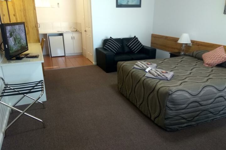 Room 14 of 34