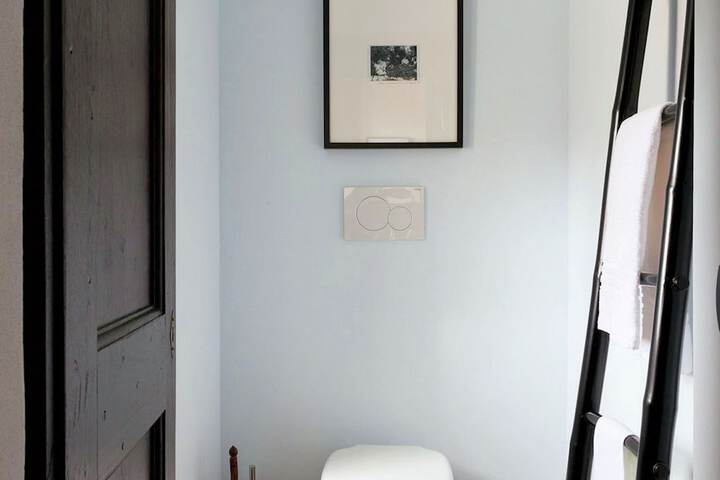 Room 9 of 21