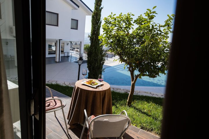Terrace/Patio 77 of 187
