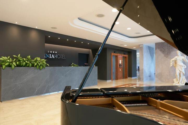 Guest Lobby