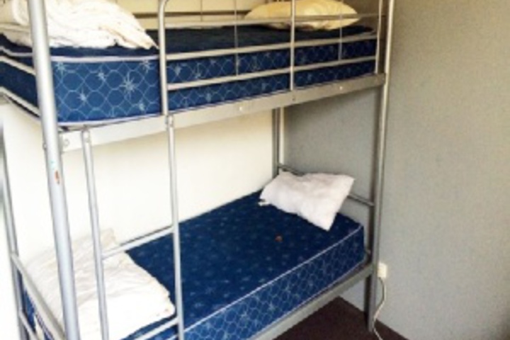 Room 152 of 192