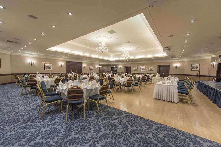 Ballroom/Hall 123 of 144