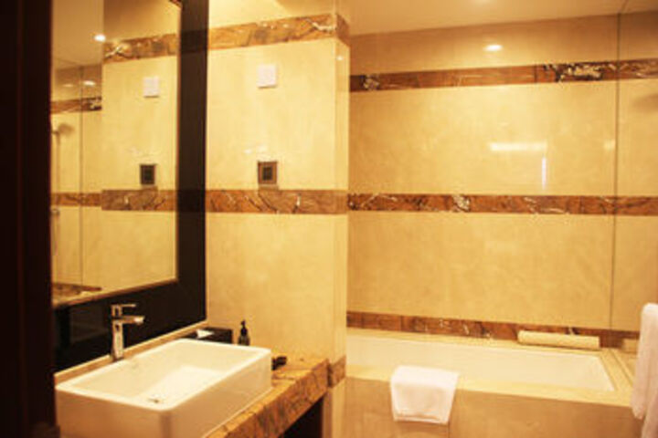 Room 5 of 52