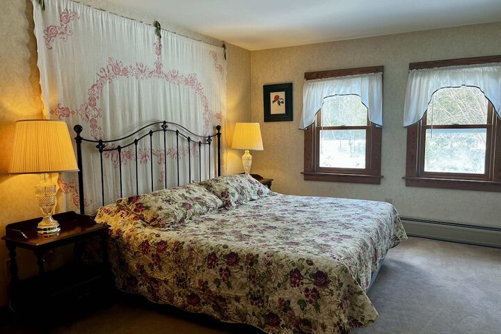 Room 11 of 72