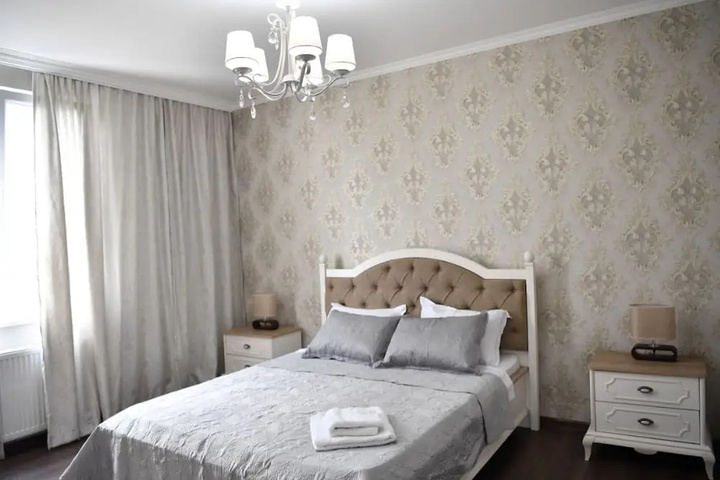 Room 4 of 15