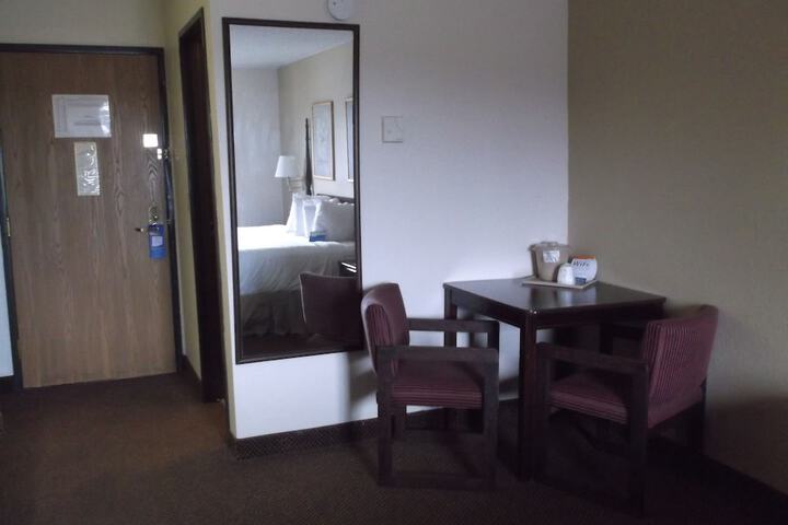 Room 15 of 36