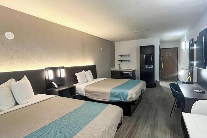 Room 20 of 40