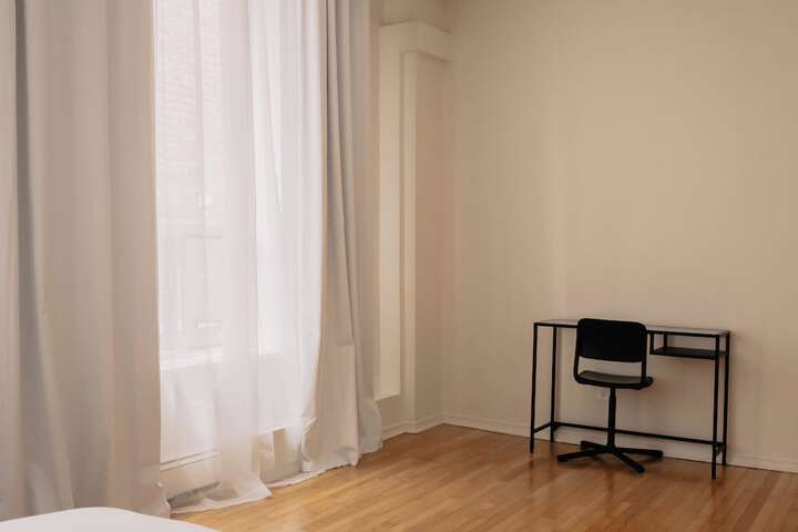 Room 4 of 71