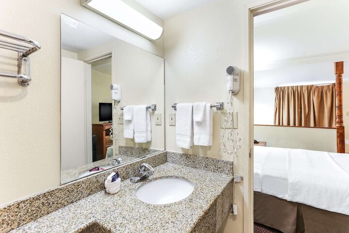 Room 20 of 30