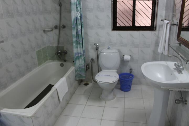 Room 20 of 27