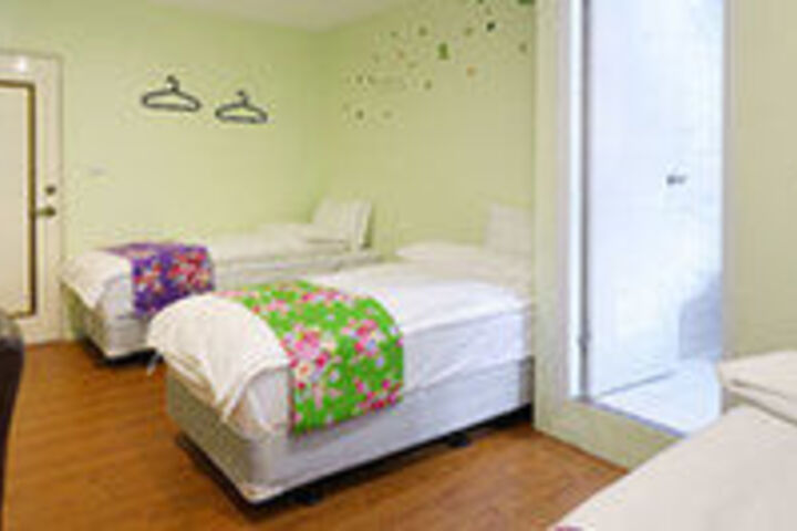 Room 21 of 30