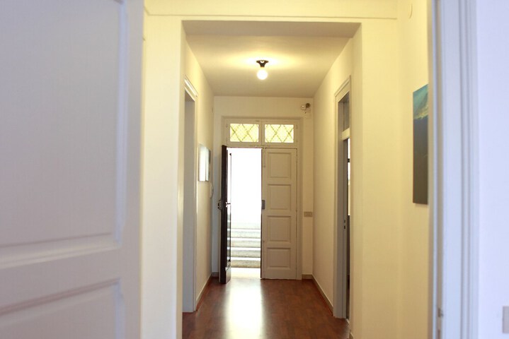 Ballroom/Hall 29 of 35