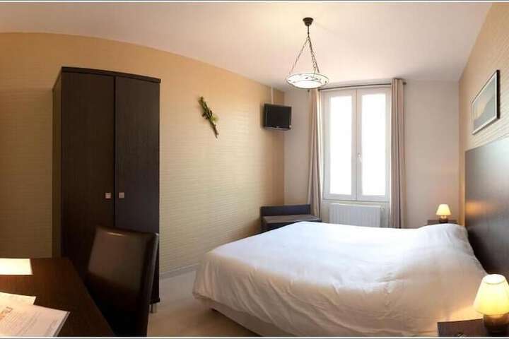 Room 18 of 34
