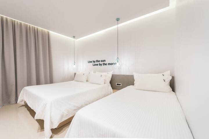 Room 4 of 45