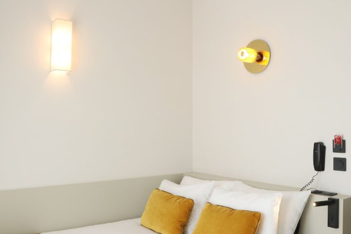 Room 11 of 46