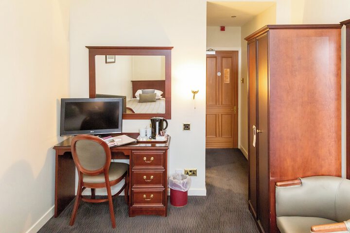 Room 38 of 101