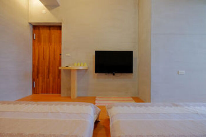 Room 18 of 22
