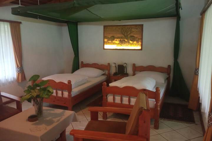 Room 9 of 41