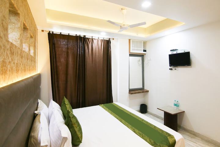 Room 17 of 21