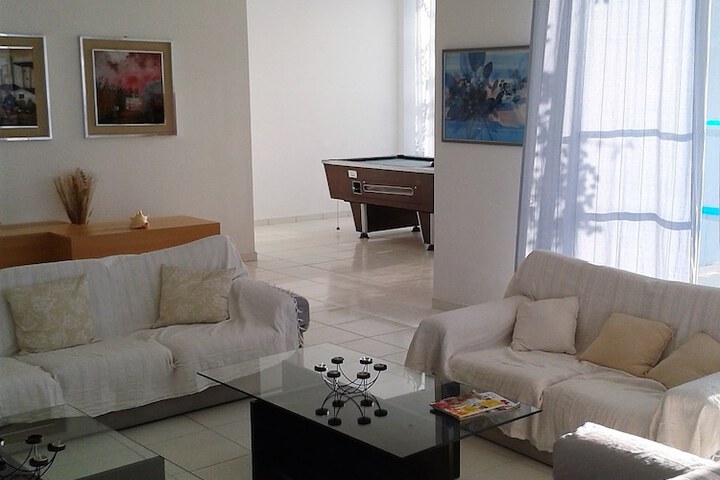 Hotel Interior 4 of 29