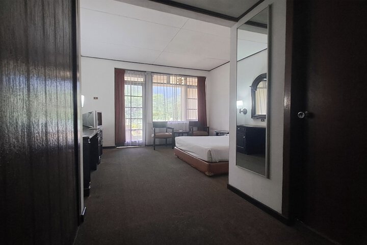Room 31 of 79